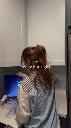 I wanted a TV in the kitchen since I spend a lot of my time there cooking & baking! Thankful for Mr. Make it happen 😚🥹