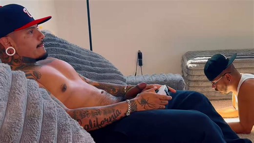 RT @onlyfansx9x26x: 💥 CHUDAI 💥#pov: couldn’t focus playin’ Fortnite.. @x9x26x_ ASS was OUT !😭🎮> 40% OFF ONLYFANS