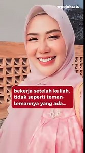 Perjuangan hidup Rey Utami pernah jadi Spg Mobil dibayar pas-pasan, kini tajir melintir Rey Utami kini dikenal sebagai salah satu artis yang punya harta melmpah. Tak hanya sebagai artis, ia juga merupakan seorang pebisnis. Sebelum tajir melintir seperti sekarang, tentu ada masa-masa sulit yang telah dirasakan oleh Rey Utami. | pojoksatu.id