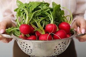 Fanes de radis : valeurs nutritionnelles, bienfaits, recettes - Top Santé