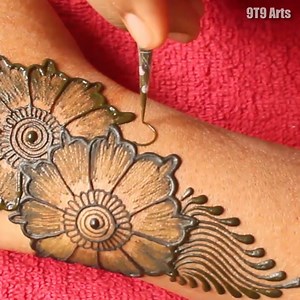 #fronthandmehndi #henna #mehendi #gulfmehndi #tattoo #art #arabicmehndi #india #easy #wedding #design #hennadesign #bridal #girls #arts #mehandi #simple #mehndidesign #mehndi #hennalove #henna_art #designer #hindu #mehndidesigns #9T9arts #arabic #bodyart #hennaart #fashion #flowers | 9T9 Arts