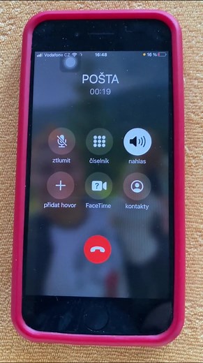 "Milá" pošto, já ti nevim, že ty dopisy nějak neuzpůsobíš pro kriply a...