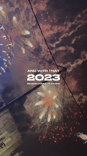 Biletele se găsesc în BIO, în eveniment, pe story și în comentarii 🥳 Petrecem noaptea dintre ani călătorind prin timp, și întâmpinăm noul an dansând 💖 | After Eight - Cocktail Club