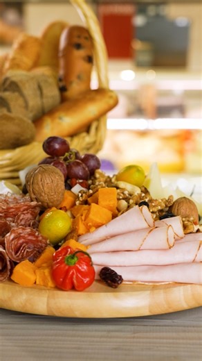 Elevate your Christmas gatherings with our exquisite Deli Board! 🧀✨ Crafted for cheese lovers, it's the perfect centerpiece for festive moments. #METRO #DeliBoard #METROMarket #PartenaireIntermarche #CheeseLovers #BreadBasket #Christmas #FestiveSeason #HopeIsThere | Metro Market