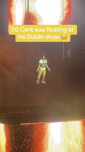 #50Cent performed a few songs while floating in the air at his #Dublin show‼️ Have y’all ever seen an artist do something like this⁉️👀 🎥: _nia_gall_