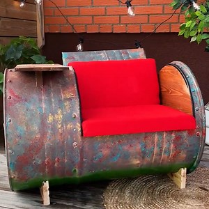 Repurpose old barrel and turn it into a stylish patio chair! | 5-Minute Crafts Play