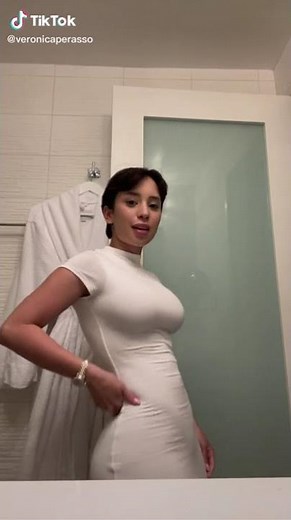 Hot sexy Latina girl twerking naked pornhub