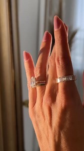 One of our favorite designs, this 4ct oval cut diamond engagement ring is everything! Ask us about finding your perfect center stone. We are always happy to source diamond around your ideal specifications! #customrings #ovalengagementring #4ctengagementring #dreamring | Mark Broumand