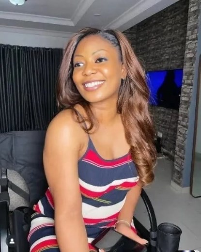 Tech, Tunes & a Little Two-Step 💃🏽🎶 So yeah, aside from being deep in tech—UI/UX design, development, and all that—I’m also a big lover of music and dance. Whenever I’m stressed, you’ll probably find me singing (loudly 😂) or dancing around like nobody’s watching. That’s how I calm my nerves and reset my mind. I’m into gospel, soft R&B, and those calm, soulful love songs. And no, I’m not going to hell for liking them 😌—before Jesus’ PAs in the comment section start to type aggressively 😄. L