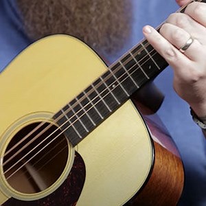 How Bracing Pattern Affects Tone | Martin Guitar