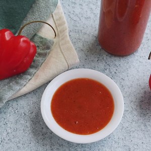 It's hot sauce making time in the Chili Pepper Madness kitchen, my friends. I know you love a good hot sauce. This habanero hot sauce recipe is the perfect mix of fire and flavor with Caribbean red habaneros, carrot, shallot, garlic, and a blend of spices. 😉 RECIPE HERE: https://www.chilipeppermadness.com/recipes/habanero-hot-sauce/ | Chili Pepper Madness - Big Flavor Recipes
