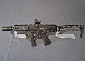 Middle Aged Gamer: B&T GHM9 G GBB SMG PDW Review