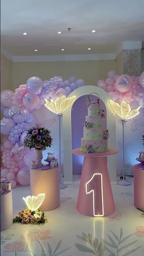 butterfly theme party for 1st birthday,butterfly theme birthday backdrop,butterfly theme