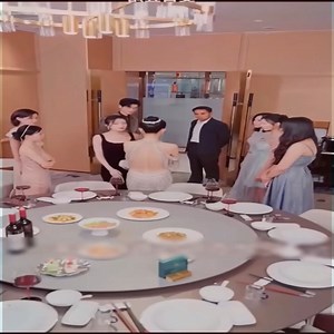 2K views | La chica le quita la ropa a su amiga - Tierra de Lobos película 24h | Kushwa family | Facebook