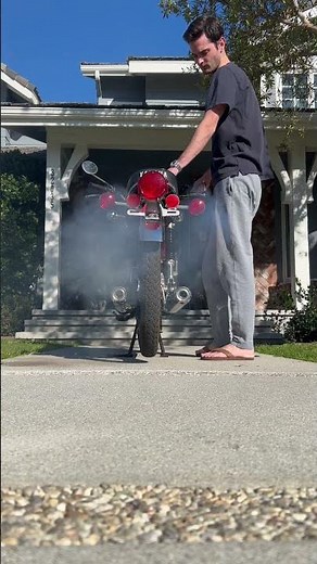 1975 Yamaha RD125 Revs