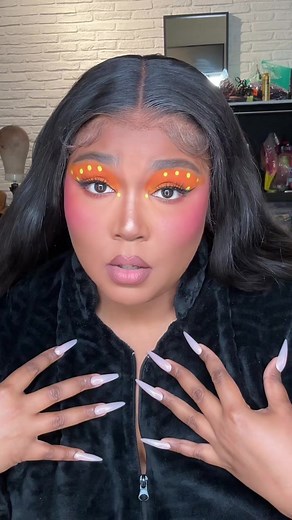 Realistic Lizzo Deepfake Transformation