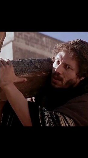 Simon of Cyrene helps Jesus carry the cross #jesus #thepassion #crucifixion #simonofcerene #bible