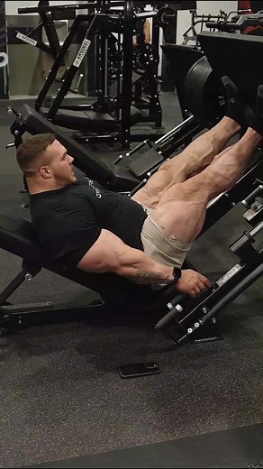 10K views · 303 reactions | Nick Walker Hard Legs Workout #nickwalker #workout #legs #rmfitness #fitness #gym #ytshorts #shorts #bodybuilding #arnold #fecebookvideo #fecebookreels #fecebookshorts | Rm Fitness | Facebook