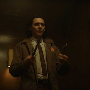 Es hora de un cambio de ambiente ✨ #Loki Episodio 3, disponible ahora. Solo en #DisneyPlus. | Disney