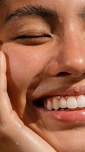 Let’s be clear: Chemical sunscreen is better than nothing. But mineral sunscreen? It’s better for everything—your skin, your barrier, and your long-term glow ☀️ #MineralMagic #SunSmartSkincare #SPF #Sunscreen | SkinScience Clinic