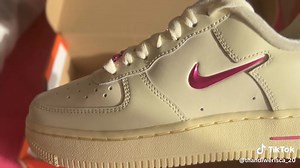 NUEVOS!! Nike Air Force 1 '07 Coconut Milk/Alabaster/Coconut Milk/Playful Pink PRECIO $2800 PÍDELOS CON $1000!! TALLAS 2 AL 9 MXN CON MEDIOS DISPONIBLES LLEGAN EN 15 DÍAS APROX DE USA Esta oferta es por tiempo limitado | Brands | Facebook