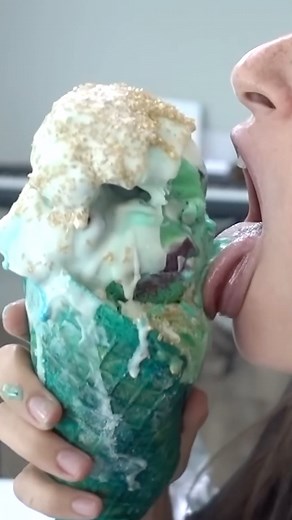 Diy Mermaid Ice Cream! #icecream #icecreamlover #diy | HellthyJunkFood