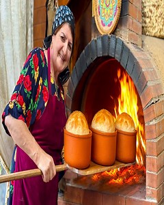 128K views · 2.7K reactions | Baking Rustic Bread in a Clay Flower Pot. | Beatrice Bergen | Facebook