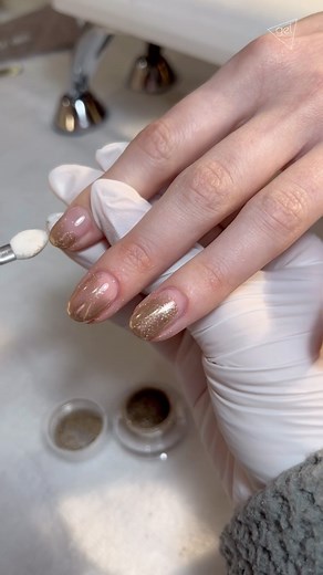 A gorgeous mini French mani moment, made even better with the addition of Gold Chrome Pigment ✨😍 Shop Gold and the rest of our Chrome Pigments range via the link in bio 💅 #thegelbottle #teamtgb #tgb #gelnails #tgbgel #gelpolish #gelbottle #biab #tgbbiab #ifitsnottgbitsnotbiab #ogbiab #builderinabottle #buildergel #thegelbottleinc #goldchrome #tgbgoldchromepigment #nailchrome #tgbchrome #chromefrench | The GelBottle Inc