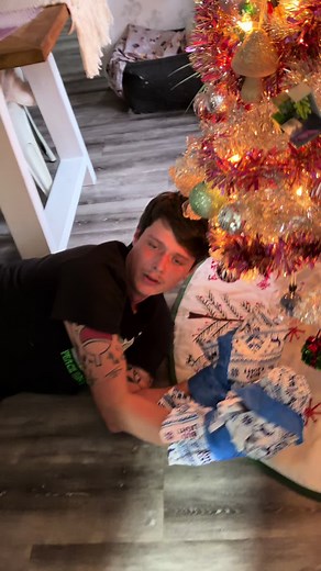 SANTA CAME EARLY!! #fy #fyp #christmas #money #diy