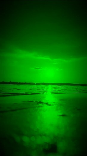 Temporada de playa. Río Mamoré. #riomamore #riverbeach #playaderio #sunset #ReinaDeEnin #turismotrinidad #TurismoBolivia #turismotrinidad #DiversionEnFamilia diversion | Reina de Enin - Crucero Amazónico