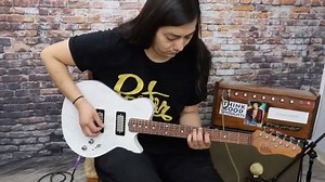 Marco giving us some sweet tones from our mini Humbuckers. | Porter Pickups