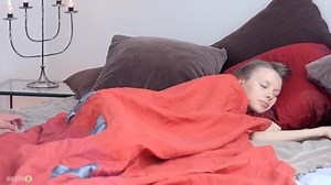 Gloria & Stephanie Wakey Wakey! (18.04.2014