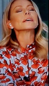 Kelly Ripa ASMR