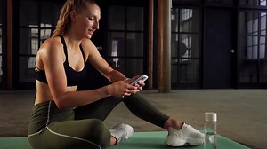 20 min Fat Burning Workout for TOTAL BEGINNERS (Achievable, No Equipment) | Luisa