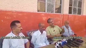 Major Setback to #BJP as District #Samba President Kashmira Singh resigns, opposing the move of giving ticket to Surjeet Singh Slathia BJP Jammu & Kashmir Bharatiya Janata Party (BJP) Ravinder Raina | Jammu Ladakh Vision