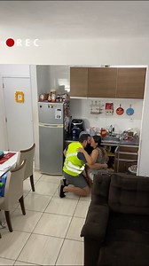 16K views · 38 reactions | Marido instala una cámara y pilla a su mujer engañándole con un fontanero que hizo un trabajo más que completo | Landin Rhodes | Facebook