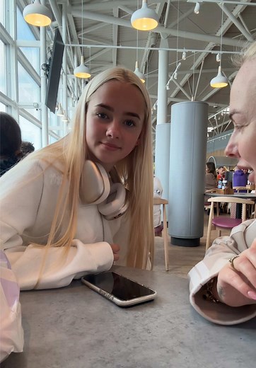 Best Headphones for Travel 2026 — Comfortable, Compact Picks