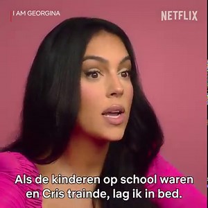 Moeders bewijzen weer dat zij de multitask queens zijn 👏👑 📺 I am Georgina | Netflix
