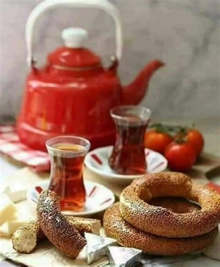 The simplest breakfast in Turkiye 🇹🇷 consists of simit and çay (tea) only. If you're lucky, you can get a piece of cheese, too. ☺️😋 #best0fturkiye 🇹🇷 #turkishcuisine #turkishfood #simit #cheese #reelsvideo #yummy #yummyfood #yummyyummy #yummies #turkishfood #turkishcuisine #foodies #yummyfood #reelsinstagram #food #reelsviral #foodiesofinstagram #foodie #yummilicious #reels #foodphotography #yummi #reelsfb #foodforlife #foodstyling #foodpicture #foodlovers #foodlover #foodshare | 𝑩𝒆𝒔𝒕 �