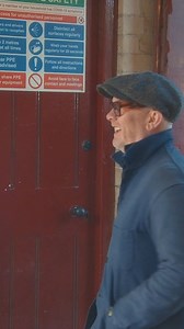 One of the weirdest doorbells sounds you'll ever hear 😂 #SalvageHunters | Quest