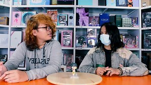 Halo temen temen!! Kali ini Kyou ga unboxing Nendoroid dari anime...