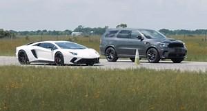 Lamborghini Aventador Looks Hopeless Against 1,000 HP Dodge Durango SRT Hellcat | Carscoops