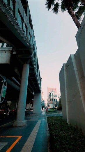 Walking Through Bangkok Thailand 🚶‍♂️ | Cinematic City Atmosphere #walkingstreet #citywalk