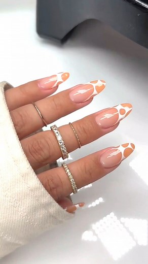 3.1K views · 100 reactions | #storytime #nailsnailsnails | Anacrylics | Facebook