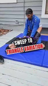 TBT - Sweep To Triangle. Try it! @tokerelcholo @cholobjj @locofighter 》 #CholoMMA #bjj #jiujitsu #mma #brazilianjiujitsu #martialarts #grappling #wrestling #cholo #selfdefense #bjjtechnique #flannelassassins | Cholo MMA