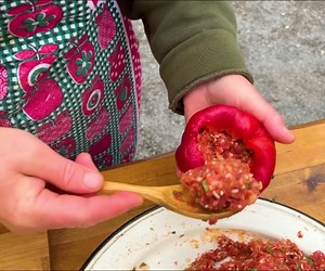 4.9K views · 133 reactions | Juicy Dish of Bulgarian Pepper with Minced Meat! Fragrance For The Whole Village | Countryside Foods Page | Facebook