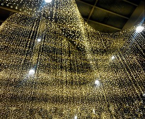 [Hot Item] Commercial Hotel Mall Garden Christmas Party Decorative LED Lights Curtain Icicle Lights
