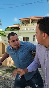 12M views · 23K reactions | Hermosa empresaria besa un barrendero de la calle y se enamora | Maria Hansen | Facebook