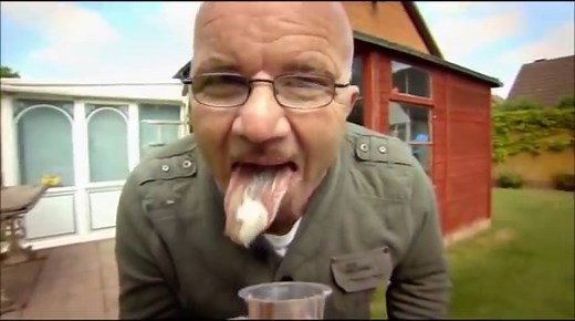 World’s Longest Tongue: Stephen Taylor’s Record Tongue ‘Keeps Growing’ [PHOTO]