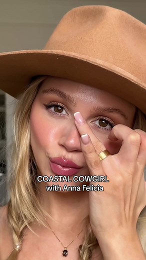Glowing Preppy Cowgirl Makeup Tutorial